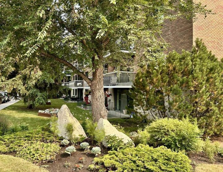 521 57 Avenue SW 408 — photo 1
