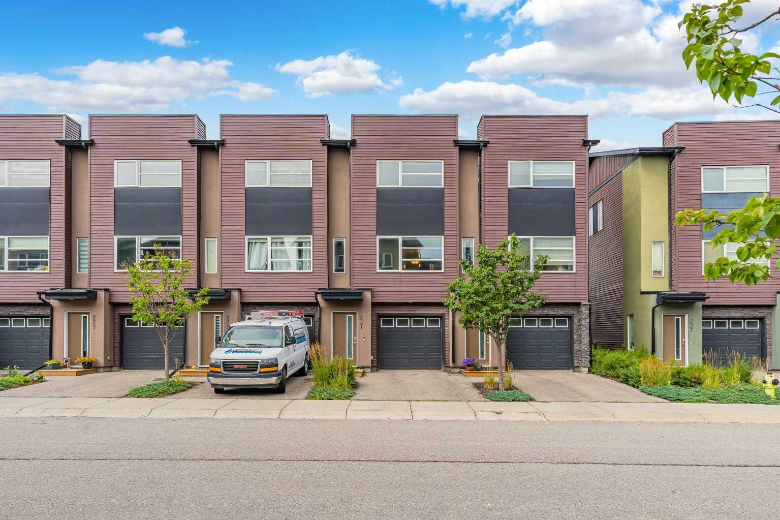 Property Photo: 231 Covecreek Circle NE AB T3K 0W6