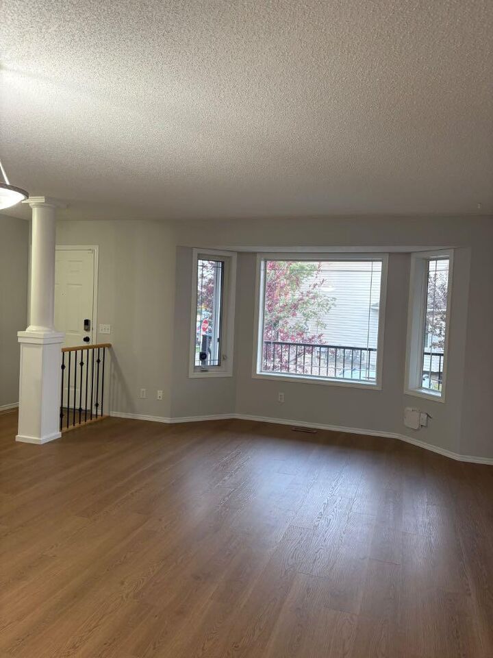 Property Photo: 950 Arbour Lake Road NW 102 AB T3G 5B3