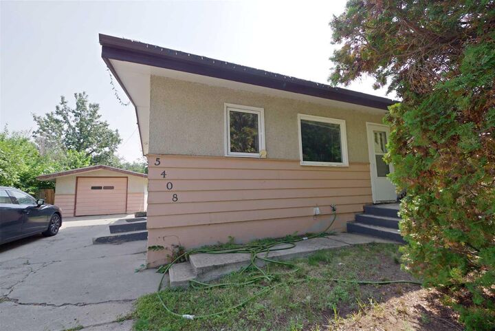 Property Photo: 5408 45 Avenue AB T1G 1C3