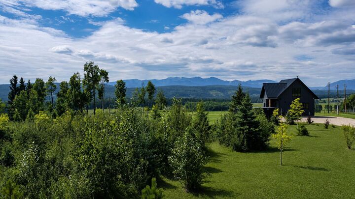 Property Photo: 213 Misty Valley Close AB T0M 2H0