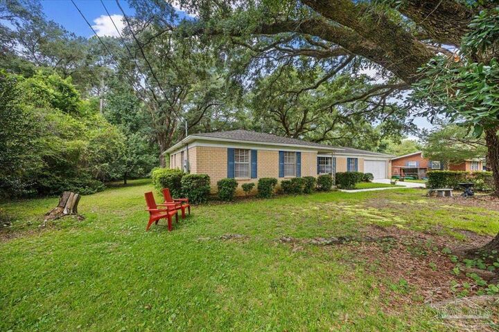 Property Photo:  1825 Sandra Dr  FL 32506 