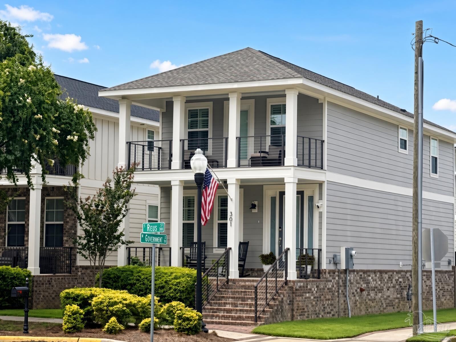 Property Photo: 301 S Reus St FL 32502