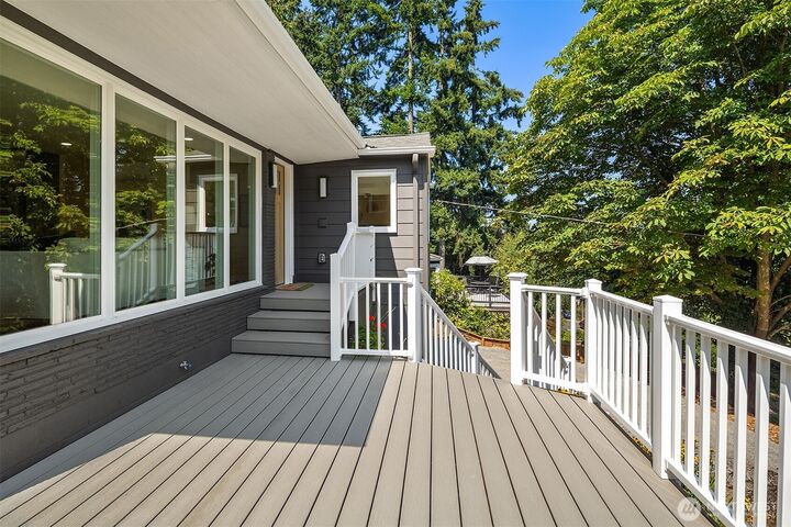 Property Photo:  9119  17th Avenue NE  WA 98115 