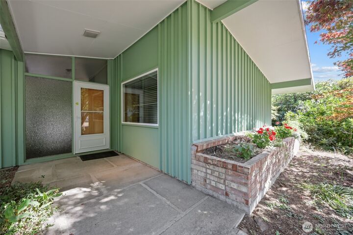 Property Photo:  2406  Fir Street SE  WA 98501 