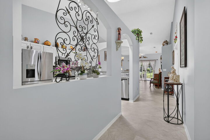 Property Photo:  2100 Stonington Terrace  FL 33411 