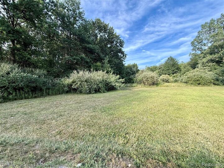 Property Photo:  00 Wayne  MI 48174 