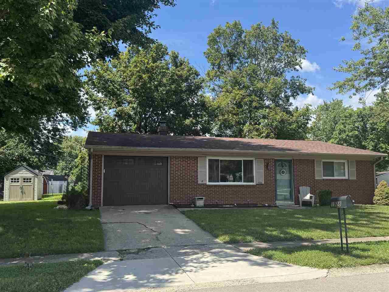 Property Photo:  1928 Valley Drive  IN 47374 