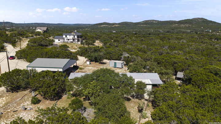 Property Photo:  182 Austin Ln  TX 78063 