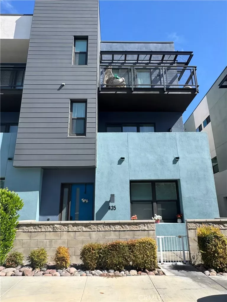 Property Photo:  435 Village  CA 92821 