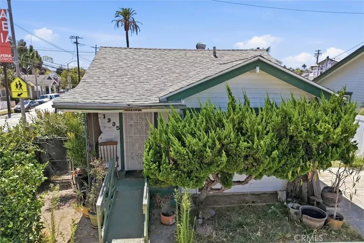 Property Photo:  1335 Termino Avenue  CA 90804 