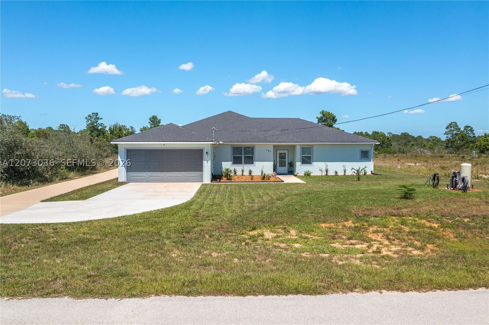 Property Photo:  182 Woodstork Way  FL 33843 