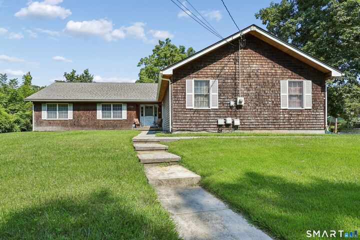 Property Photo: 95 Parkway South CT 06320