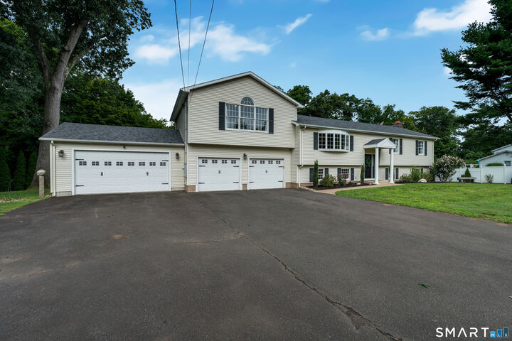 Property Photo: 31 Stone Hedge Drive CT 06473