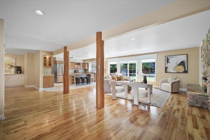 Property Photo: 1728 E Rockwood Blvd WA 99203