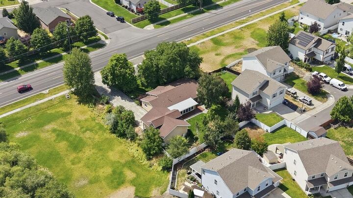 Property Photo:  1616 W Strong Rd  WA 99208 