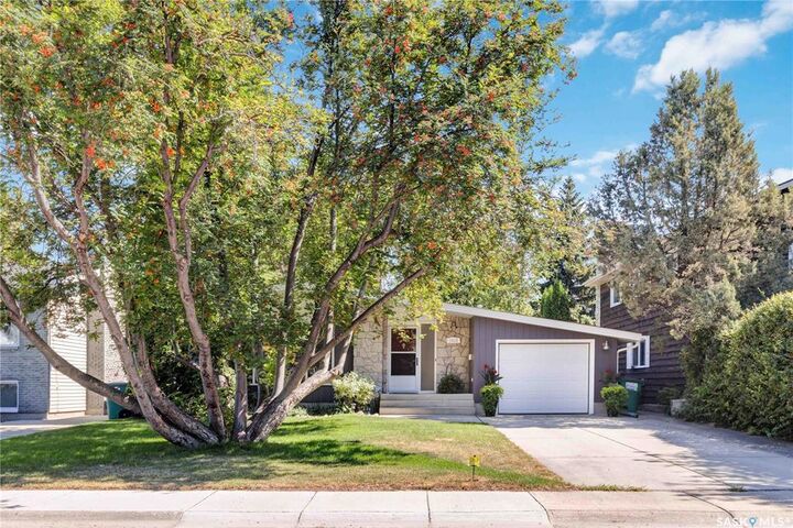 Property Photo: 1415 Park Avenue SK S7H 2N7