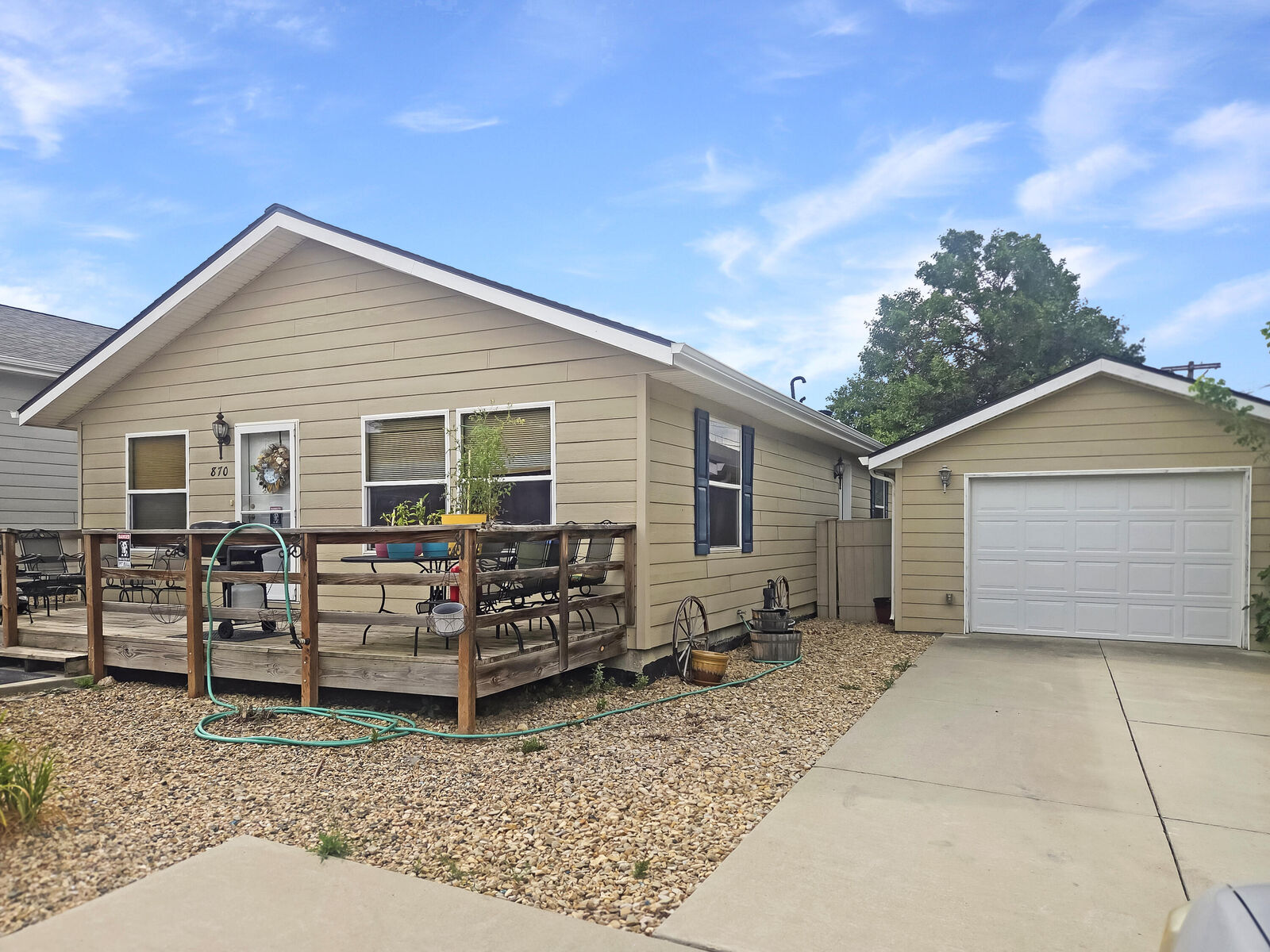 Property Photo: 870 E College Avenue WY 82801