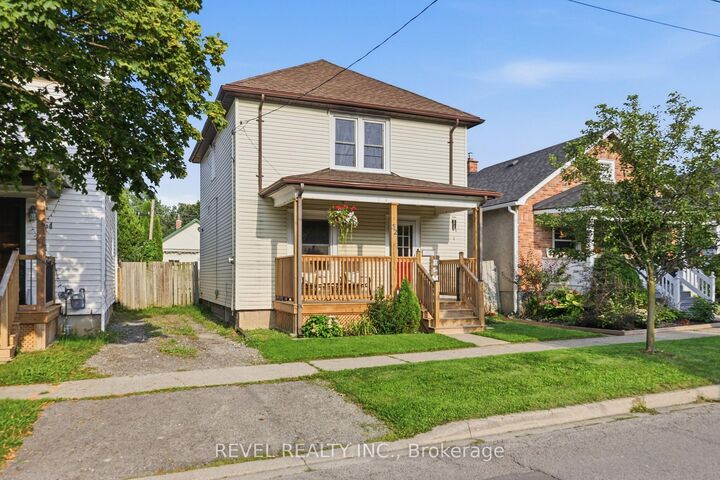 Property Photo:  52 Berryman Avenue  ON L2R 3W9 