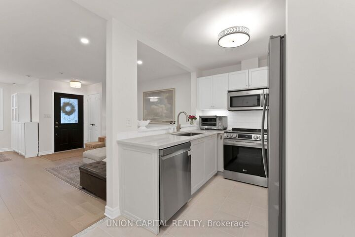 Property Photo: 108 Finch Avenue W A3 ON M2N 6W6