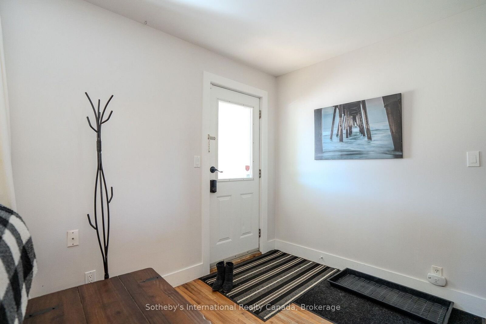 Property Photo:  345 Napier Street  ON L9Y 3T6 