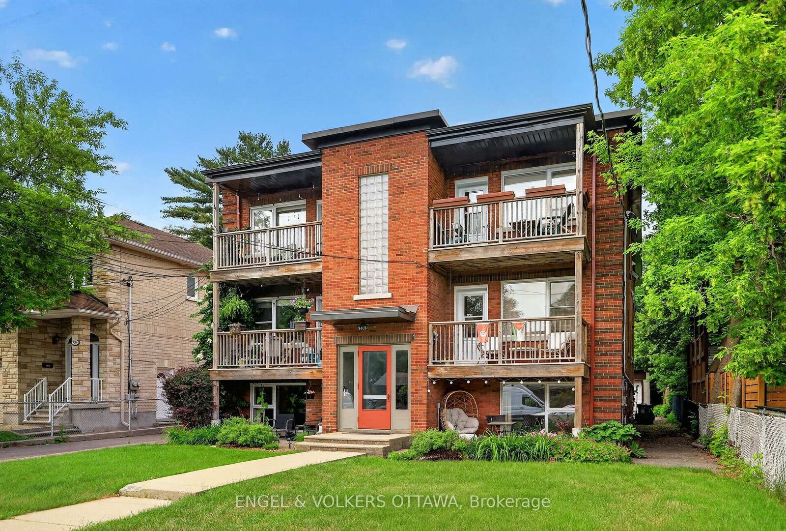 Property Photo: 520 Hilson Avenue ON K1Z 6C8