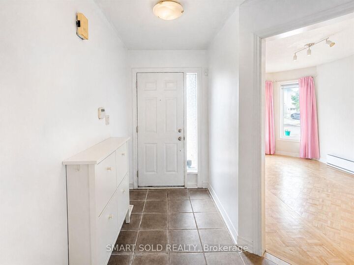 Property Photo:  52 Royalpark Way  ON L4H 1J5 