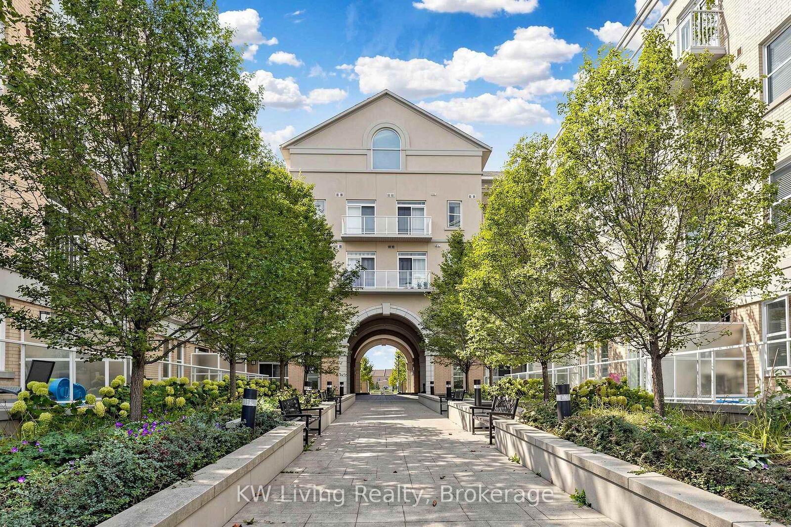 Property Photo:  28 Prince Regent Street 314  ON L6C 0A5 