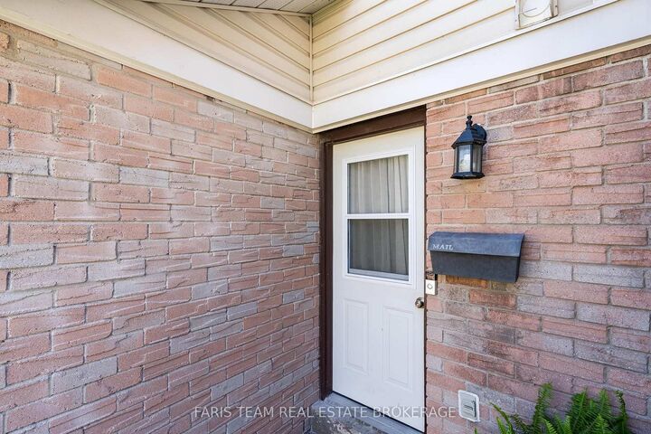 Property Photo: 778 William Street 58 ON L4R 4R8