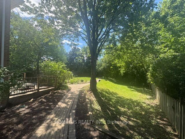 Property Photo: 280 King Andrew Drive ON L4Z 1P8
