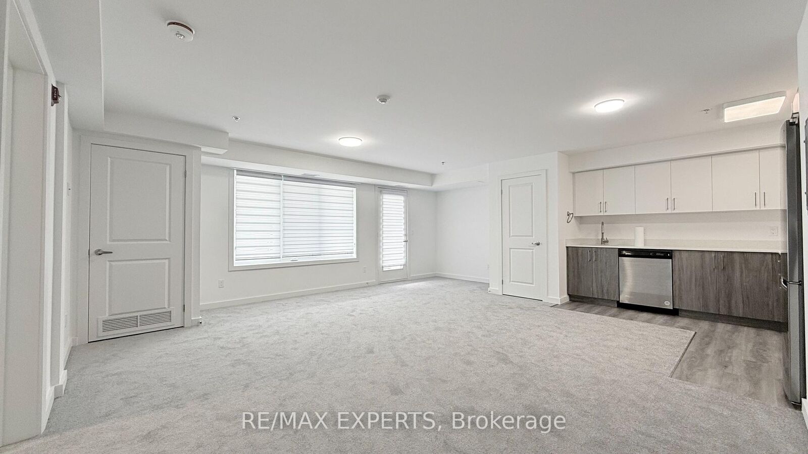Property Photo: 45 Connaught Avenue 402 ON M4L 2V8