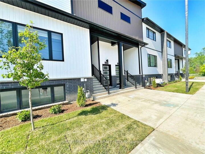 4263 Fourth Avenue 411 — photo 1