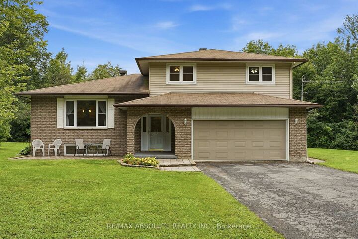 1000 Milburn Crescent — photo 1