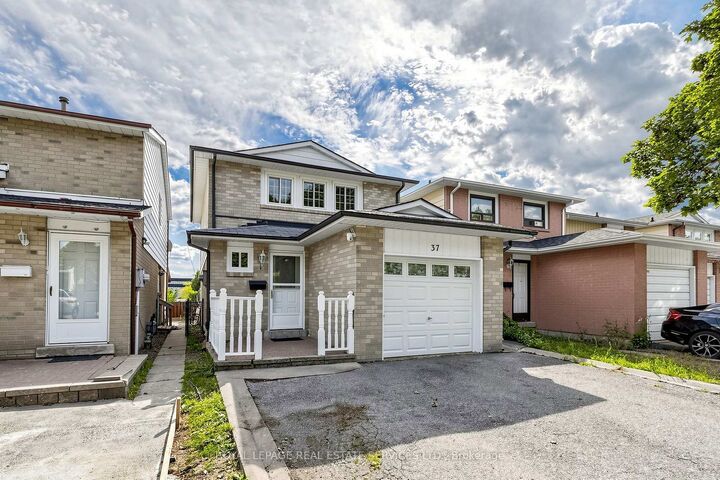 Property Photo:  37 Woodsview Avenue  ON M9W 6B9 