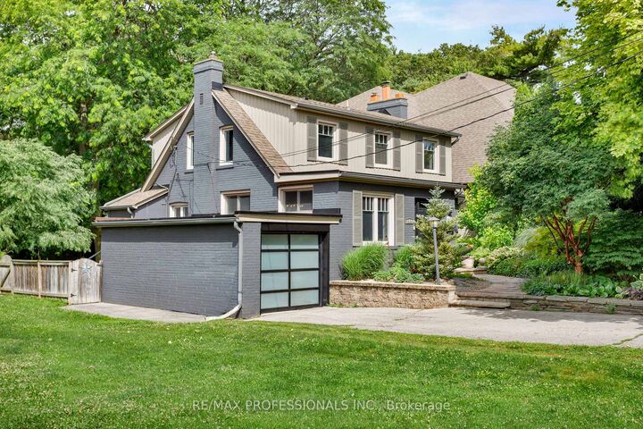 1364 Islington Avenue — photo 1
