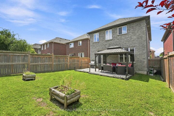Property Photo: 23 Nathan Crescent ON L4N 0S5