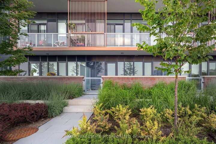 Property Photo: 220 Missinnihe Way 102 ON L5H 0A9