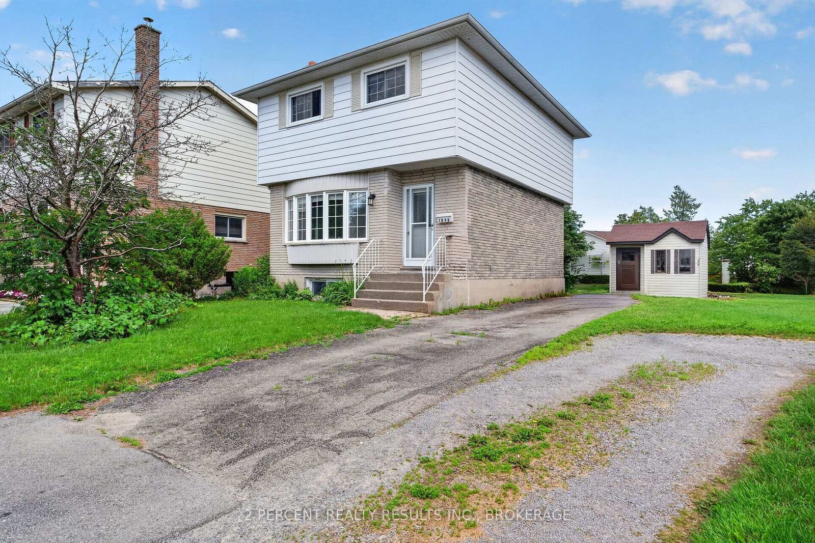 Property Photo:  1046 Pinewood Place  ON K7P 1L1 