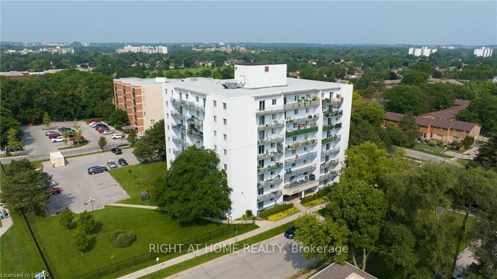 Property Photo:  986 Huron Street 801  ON N5Y 5E4 