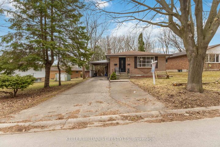 Property Photo:  156 Paperbirch Crescent  ON N6G 1L7 
