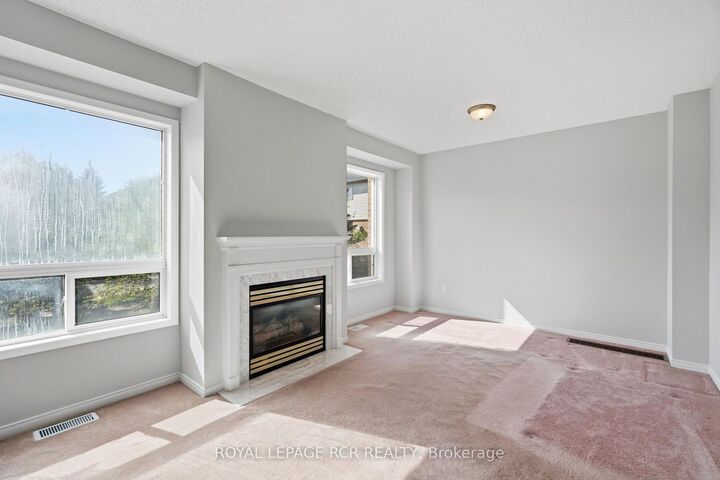 Property Photo: 65 Brickyard Way 66 ON L6V 4M2
