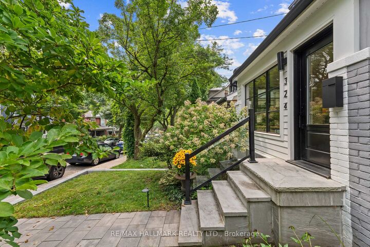 Property Photo:  324 Kenilworth Avenue  ON M4L 3S8 