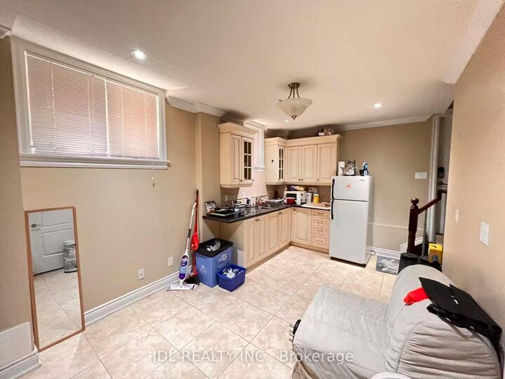 Property Photo:  198A Finch Avenue E Basement  ON M2N 4R9 