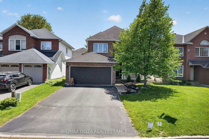 Property Photo:  46 Birchfield Avenue  ON K2M 2N5 