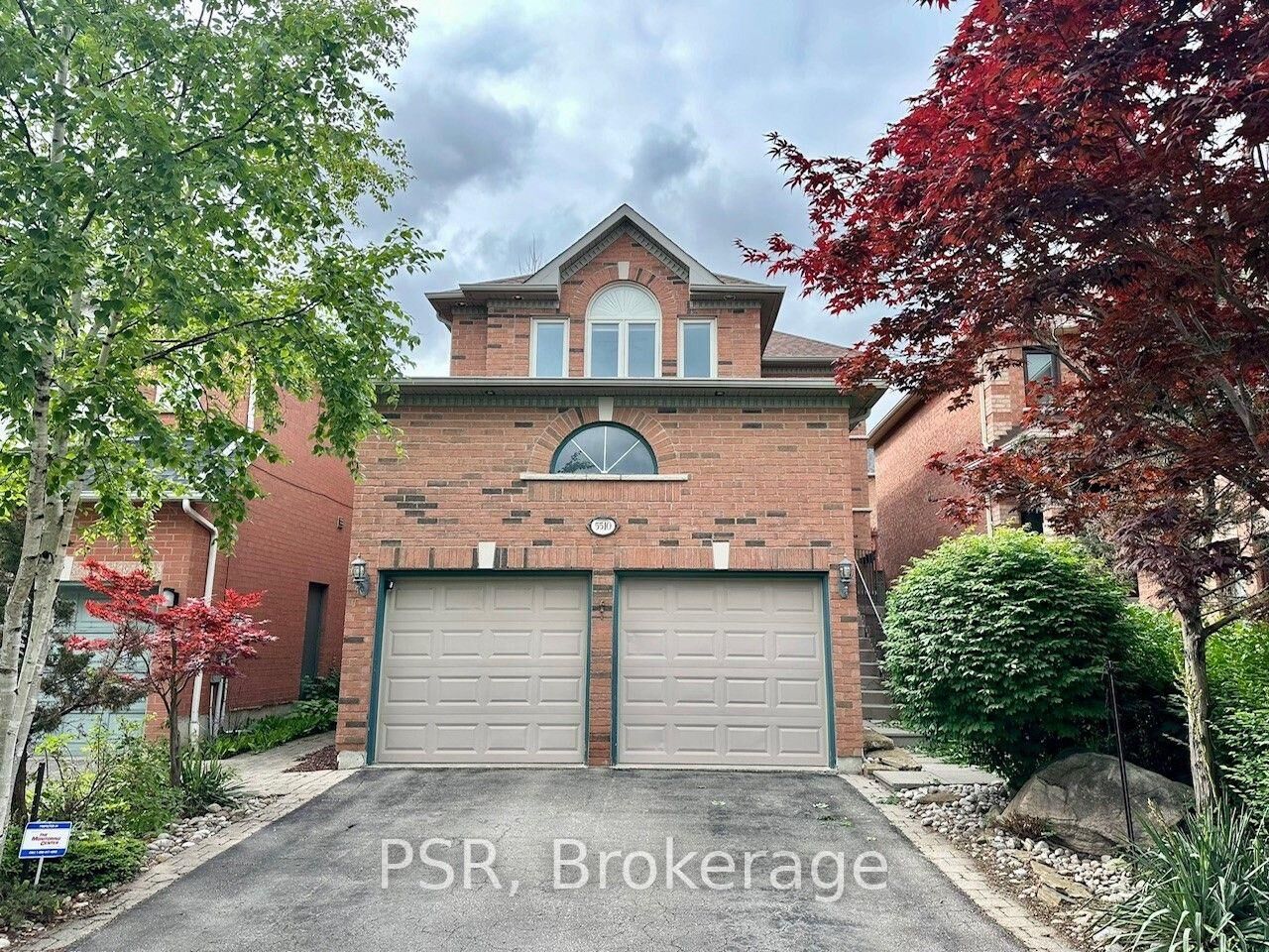 Property Photo:  5510 Red Brush Drive Lower  ON L4Z 4A7 