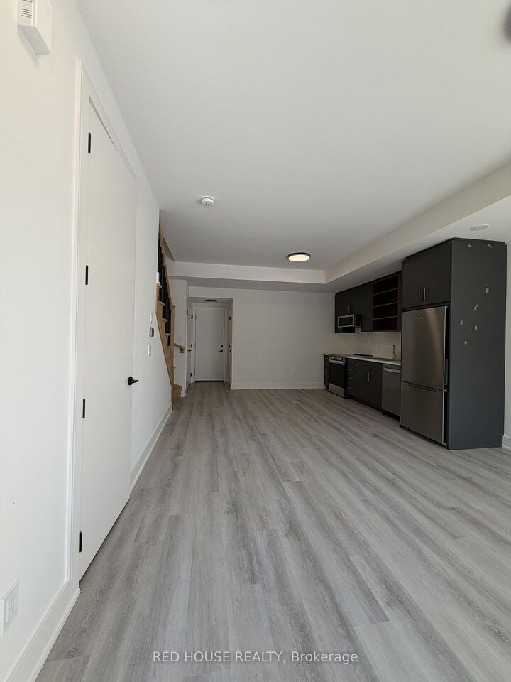 Property Photo:  75 Everett Common  ON L2P 0H1 