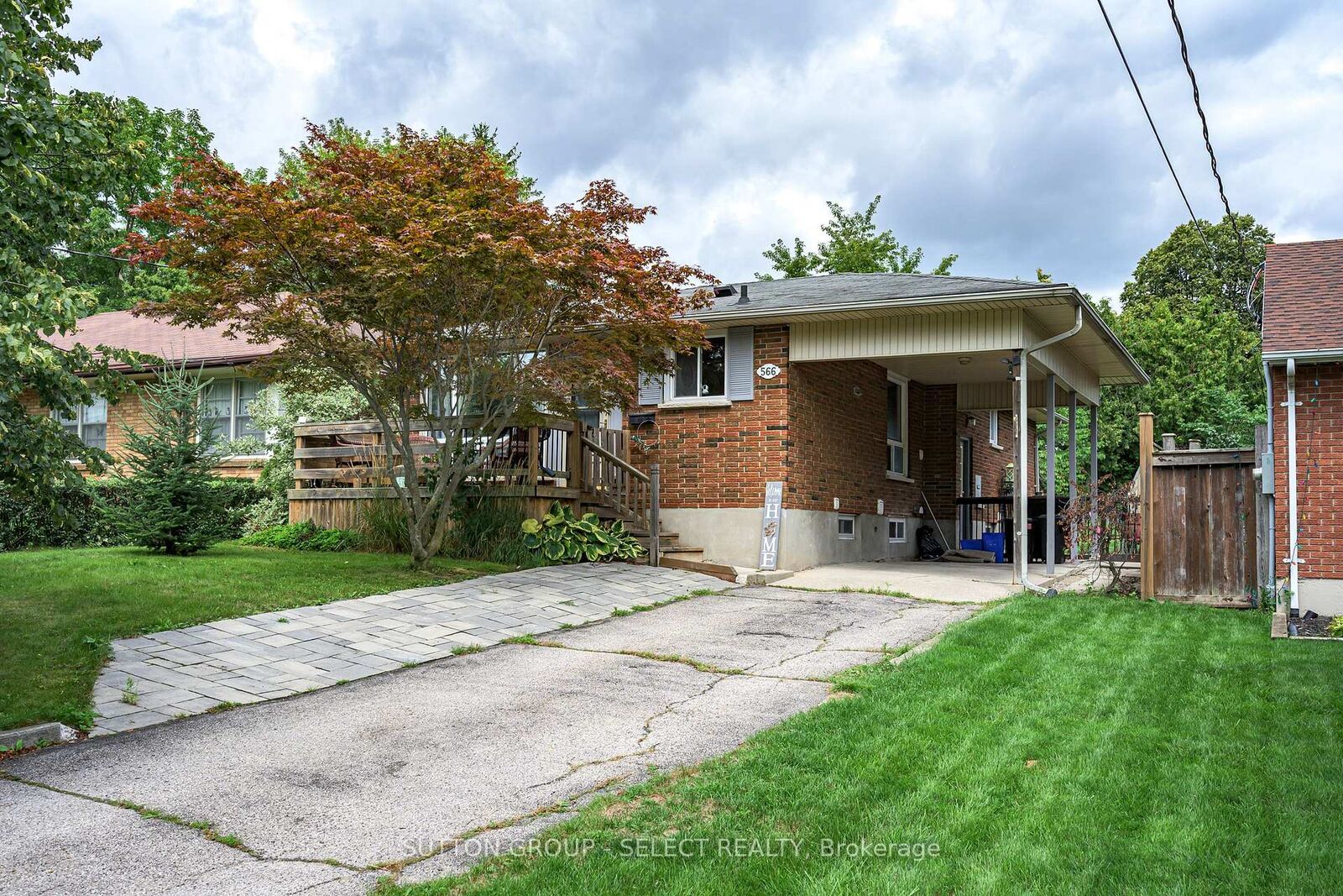 Property Photo:  566 Chester Street  ON N6C 2J9 