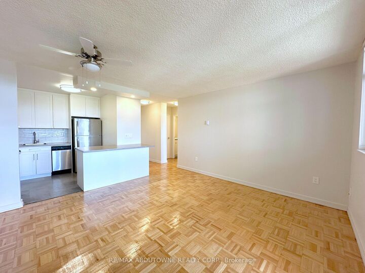Property Photo:  30 Denton Avenue 519  ON M1L 4P2 