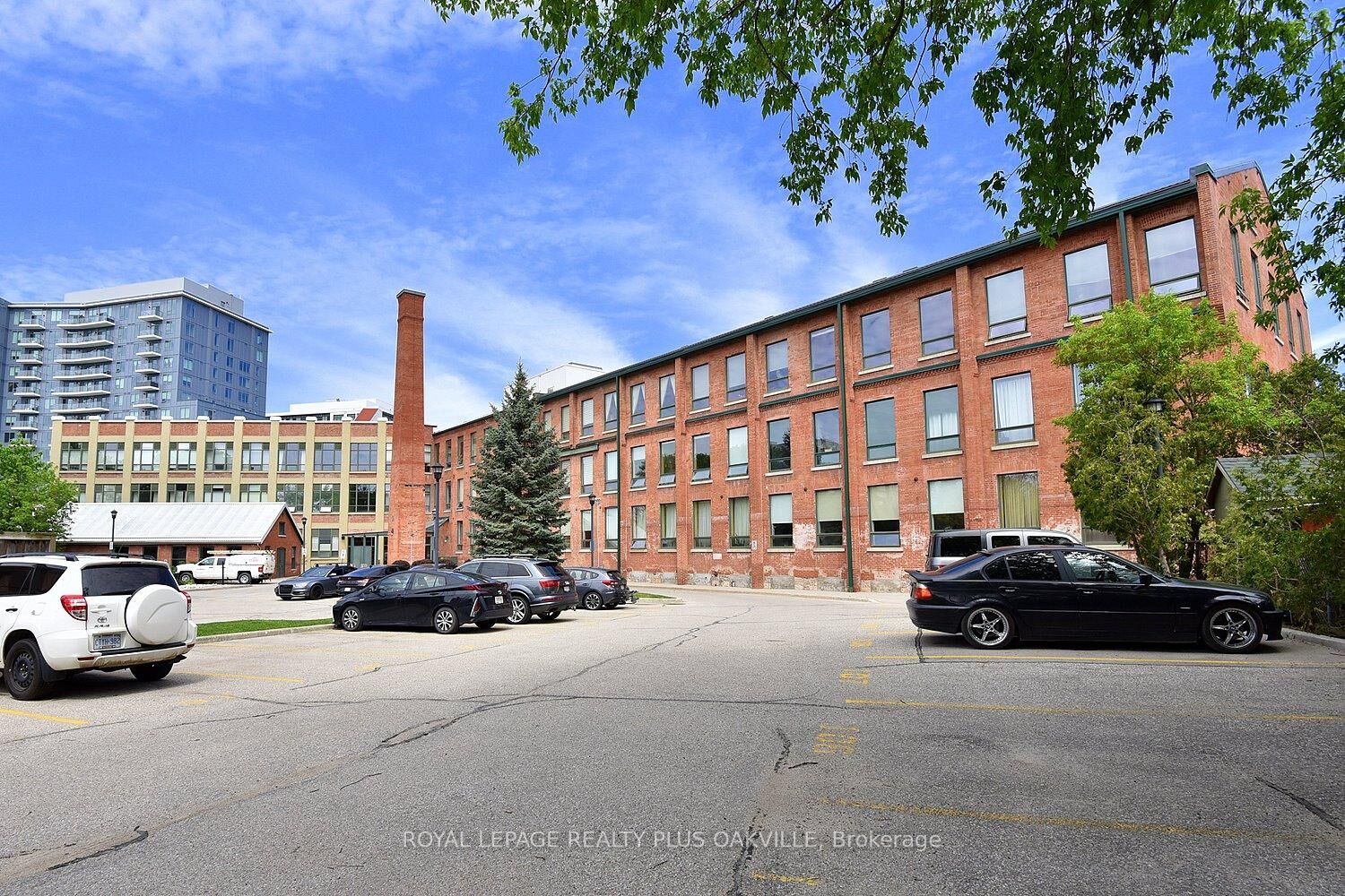 Property Photo: 26 Ontario Street 310 ON N1E 7K1