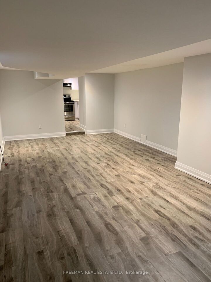 Property Photo:  642 Gladstone Avenue Lower Lvl Studio  ON M6H 3J4 